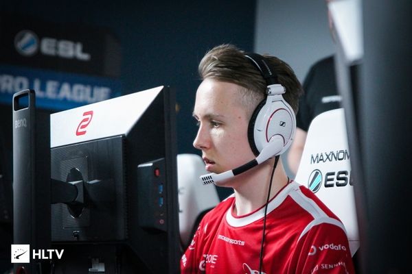 今日凌晨进行的LEC春季赛第二阶段的比赛中，VIT连下两城以2-0轻取AST，打野选手Bo打出对位GAP，数据相当华丽